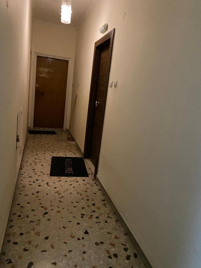 Cozy Lux Studio At Attiki Metro Apartment Athens Exterior photo
